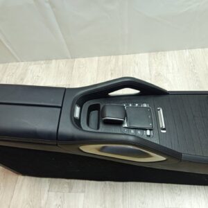 Подлокотник Mercedes GLE W167 2021 б/у оригинал